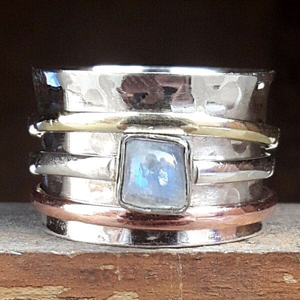 Chunky Mondstein Meditationsring