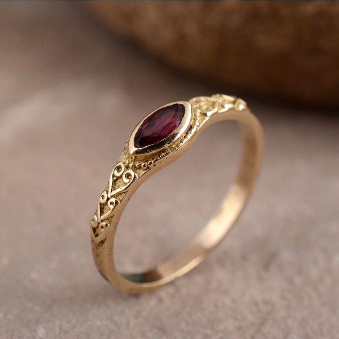 Vintage Roter Einlegestein Goldring