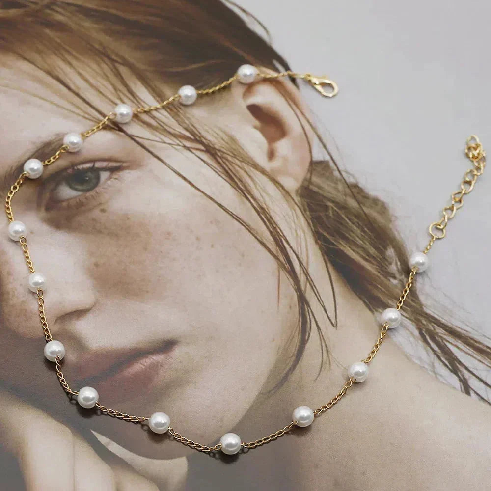 Goldene Perlenkette