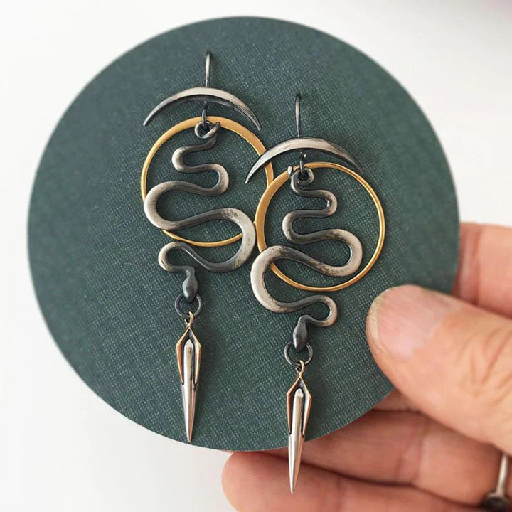 Unregelmäßige Geometrische Spiralohrringe Serpentin