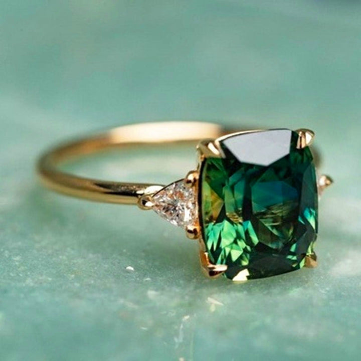 Grüner Zirkonring in Gold