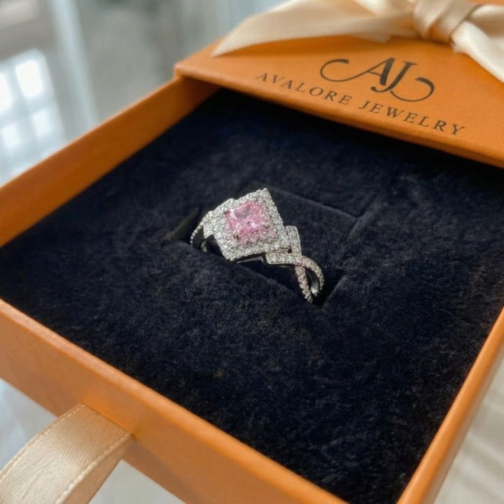 Couture Pave Quadrat Ring