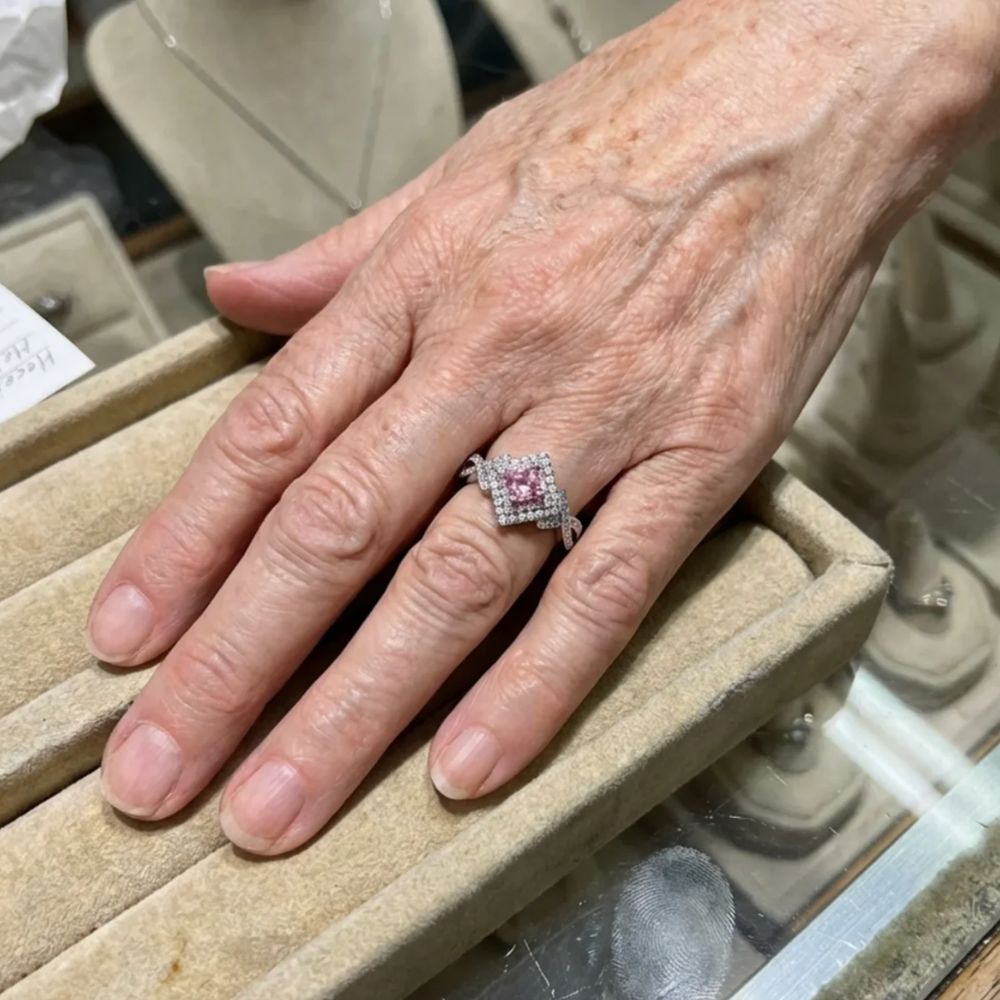 Couture Pave Quadrat Ring