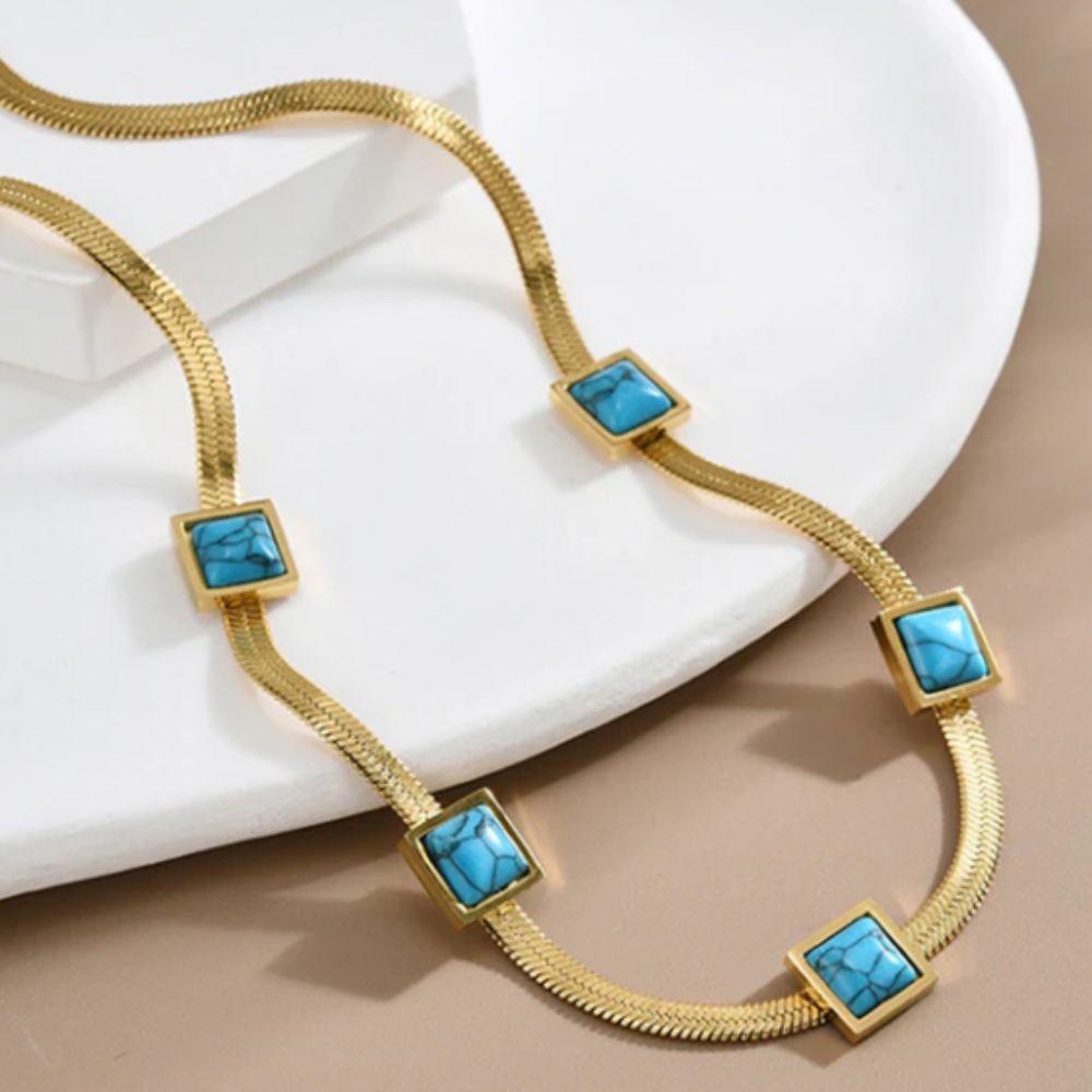 Vionelle Küstenlinie Gold Necklace