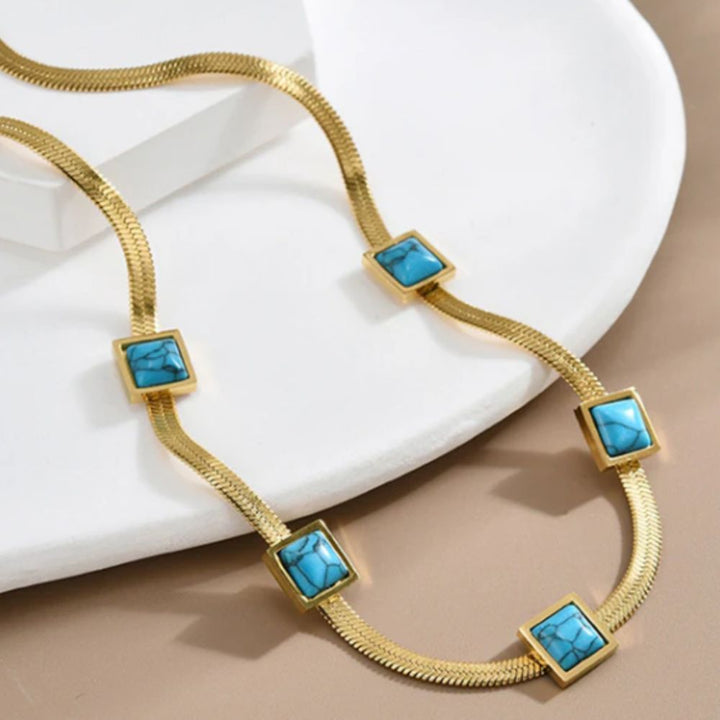 Vionelle Küstenlinie Gold Necklace