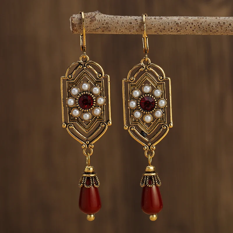 Vintage Rote Kristallperlen Gold Ohrringe